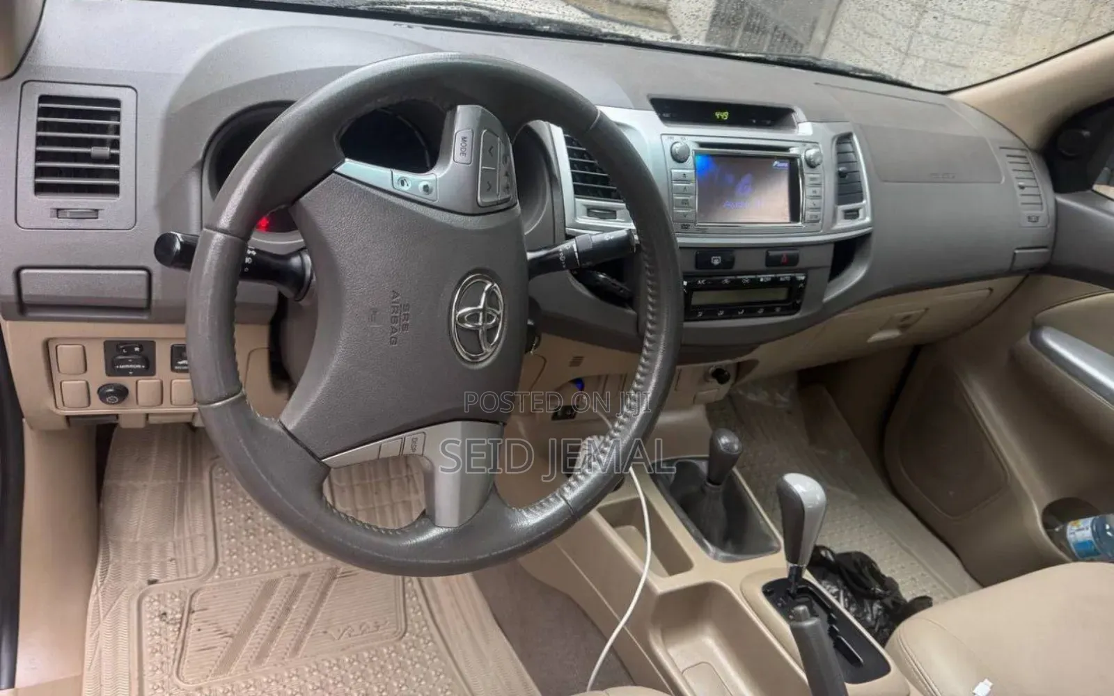 Toyota Hilux 2014 Silver
