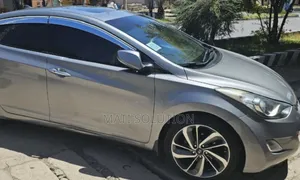 Hyundai Avante 2012 Silver