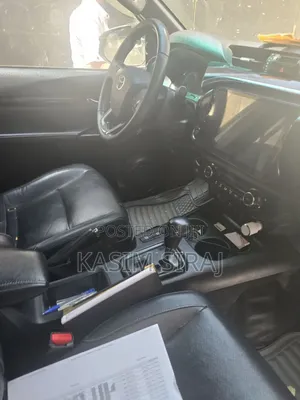 Toyota Hilux Revo Double Cab Deisel 2.4 AWD 2019 Silver