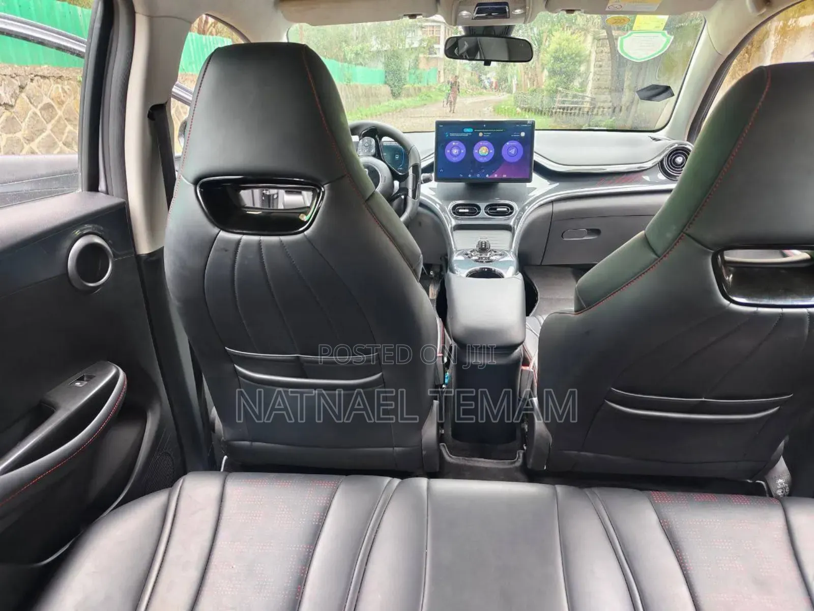 BYD E2 43 kWh 94 hp FWD 2024 Silver