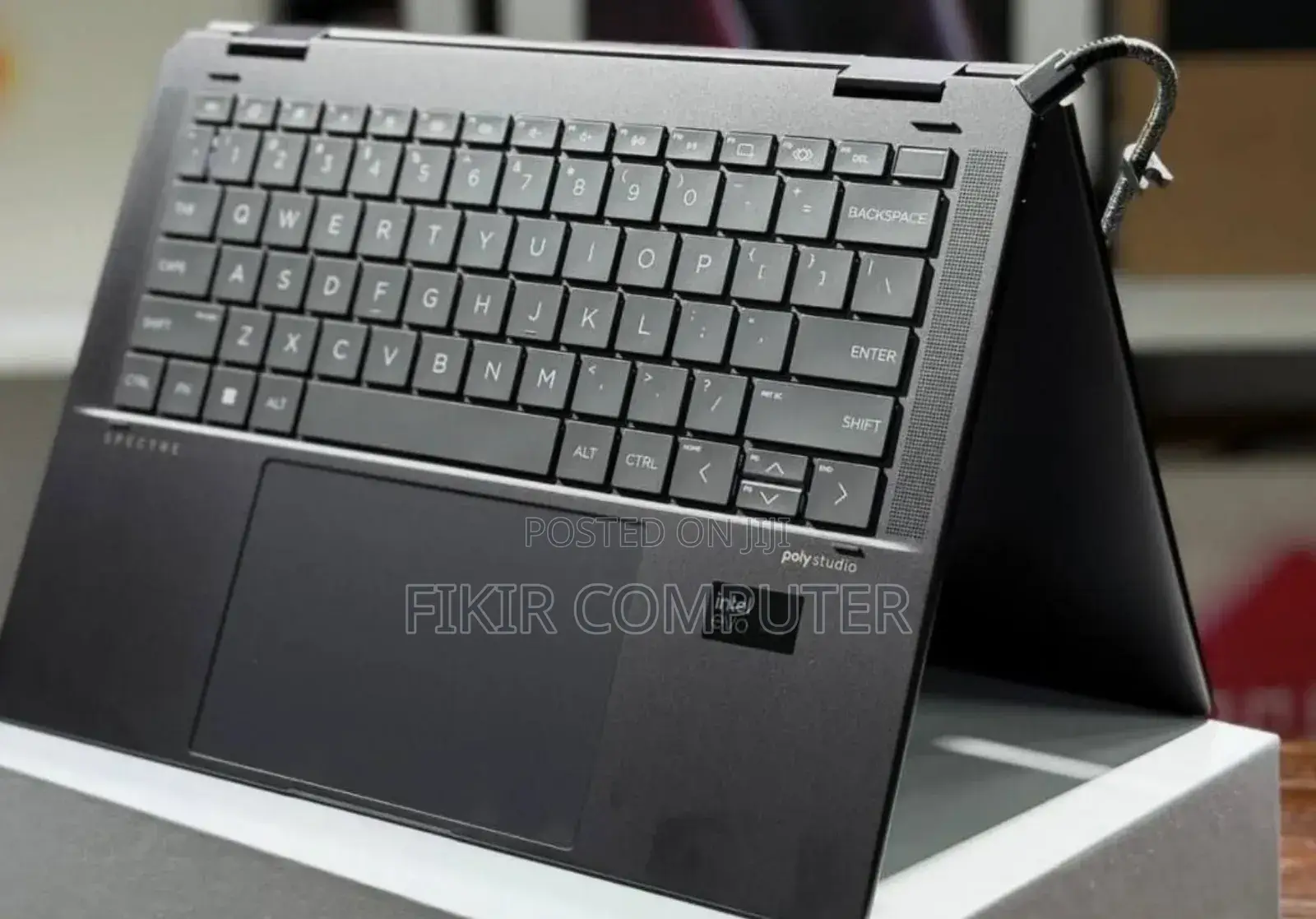 New Laptop HP Spectra 13 16GB Intel Core Ultra 7 SSD 1T