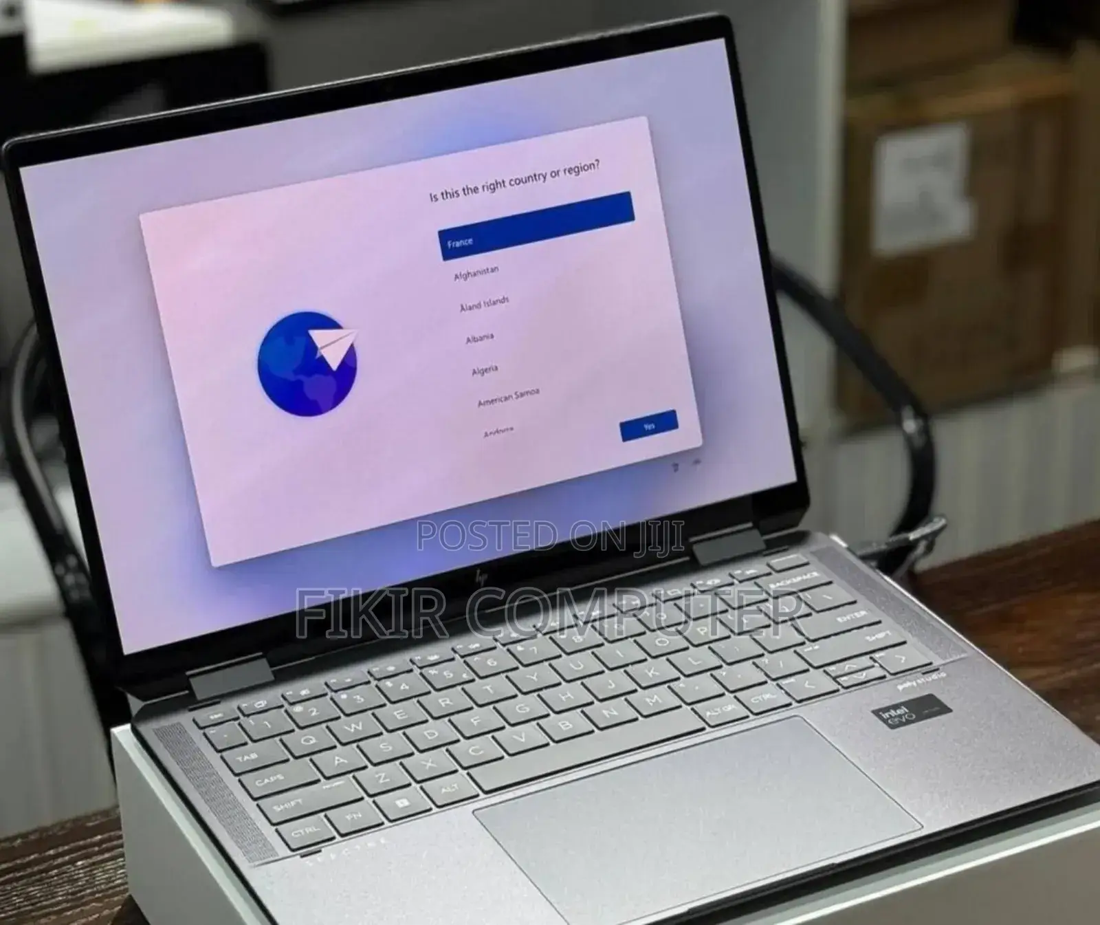 New Laptop HP Spectra 13 16GB Intel Core Ultra 7 SSD 1T