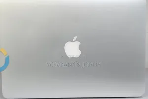 New Laptop Apple MacBook Pro 2015 8GB Intel Core I5 SSD 256GB