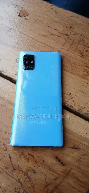 Photo - New Samsung Galaxy A71 5G 128 GB Blue