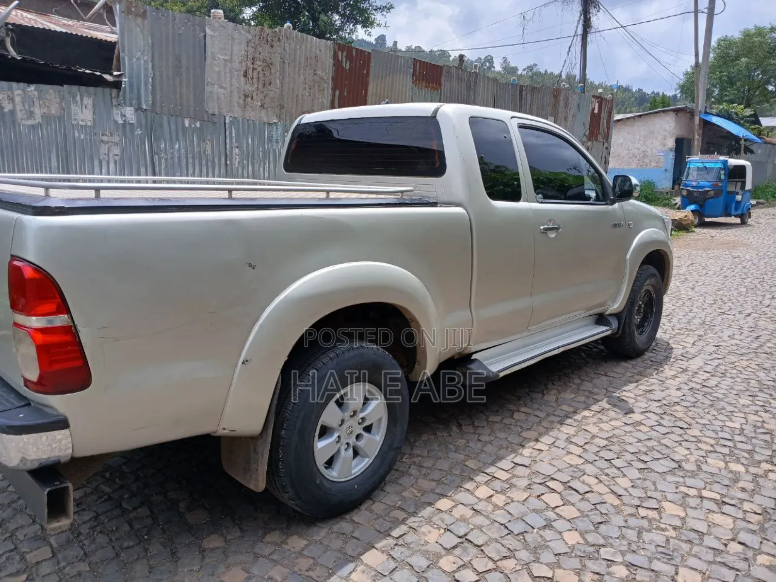 Toyota Hilux 3.0 D-4D 4x4 2013 Silver