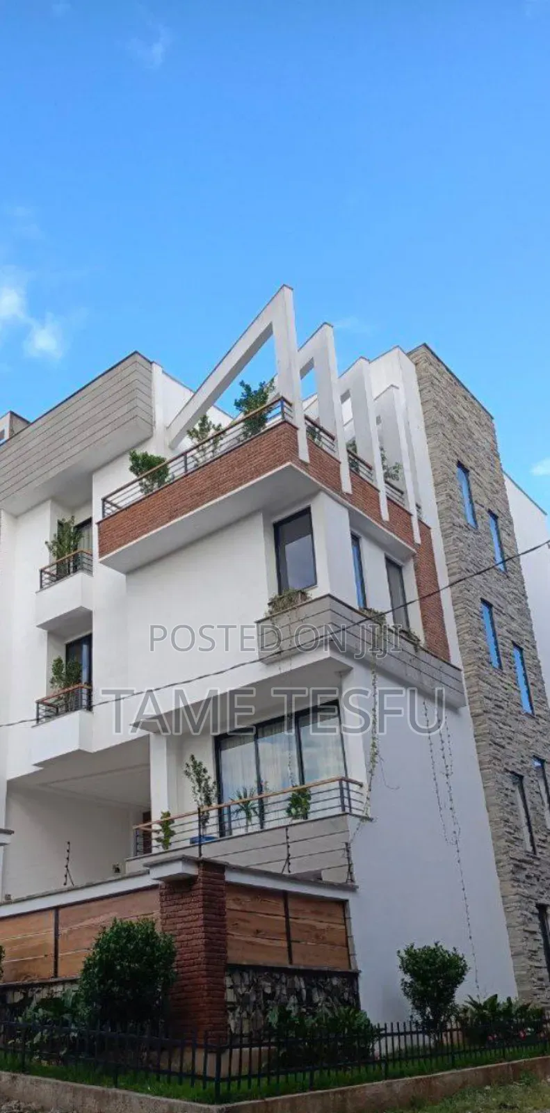 Furnished 8bdrm House in ሀያት, Bole for sale
