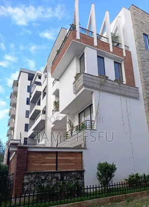 Furnished 8bdrm House in ሀያት, Bole for sale