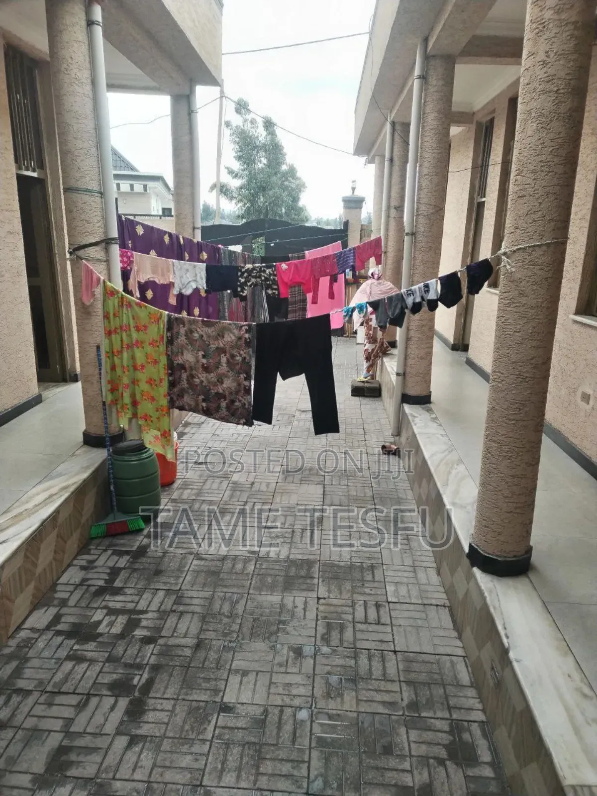 Furnished 2bdrm Villa in ሀያት, Bole for sale