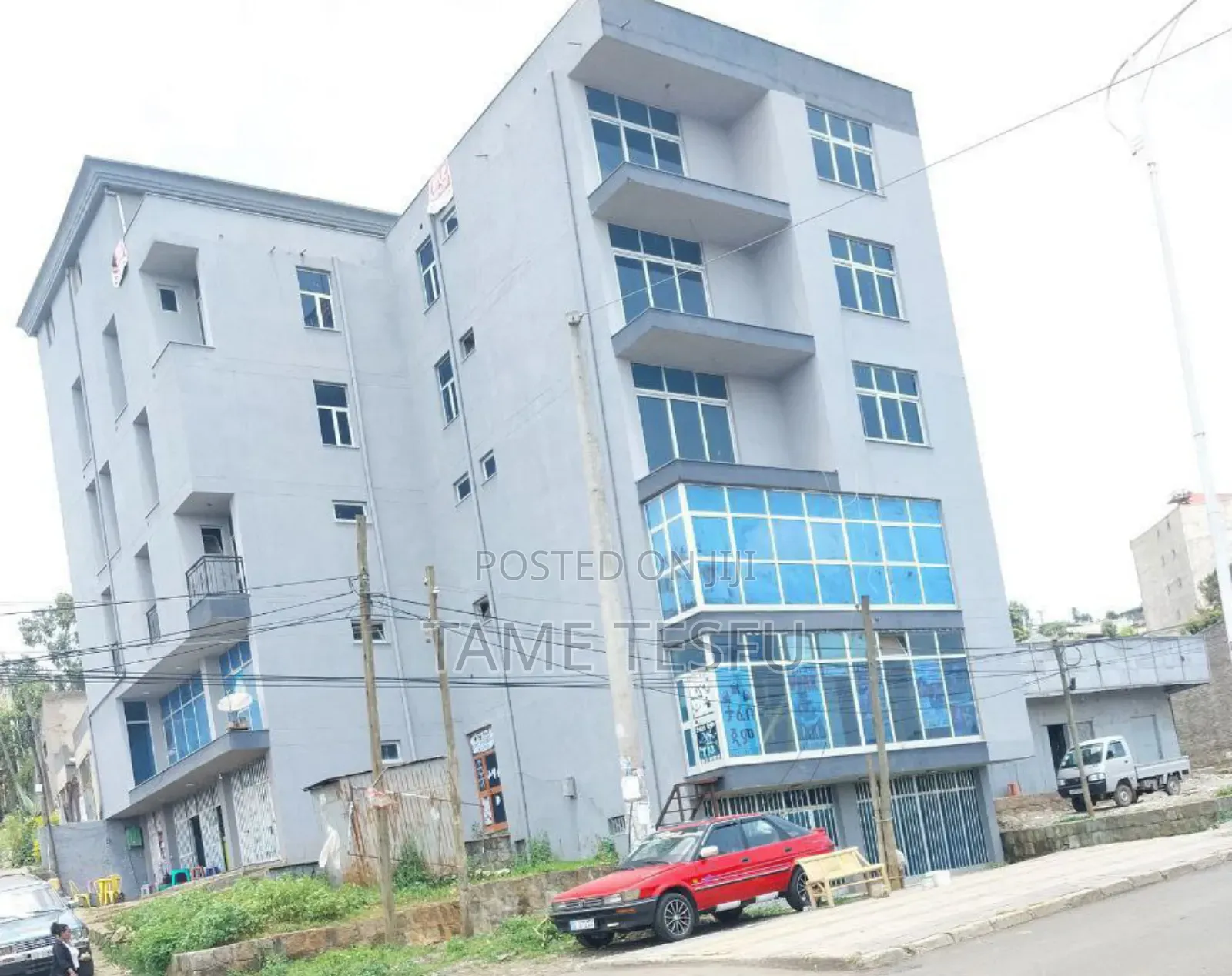 20bdrm House in ወሰን ባንክ 70ሚ አለበት, Yeka for sale