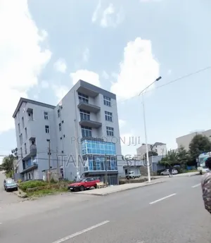 20bdrm House in ወሰን ባንክ 70ሚ አለበት, Yeka for sale
