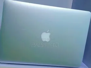 New Laptop Apple MacBook Pro 2017 8GB Intel Core I5 SSD 128GB