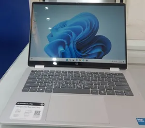 New Laptop HP OmniBook 5 Flip 16GB Intel Core I7 SSD 1T