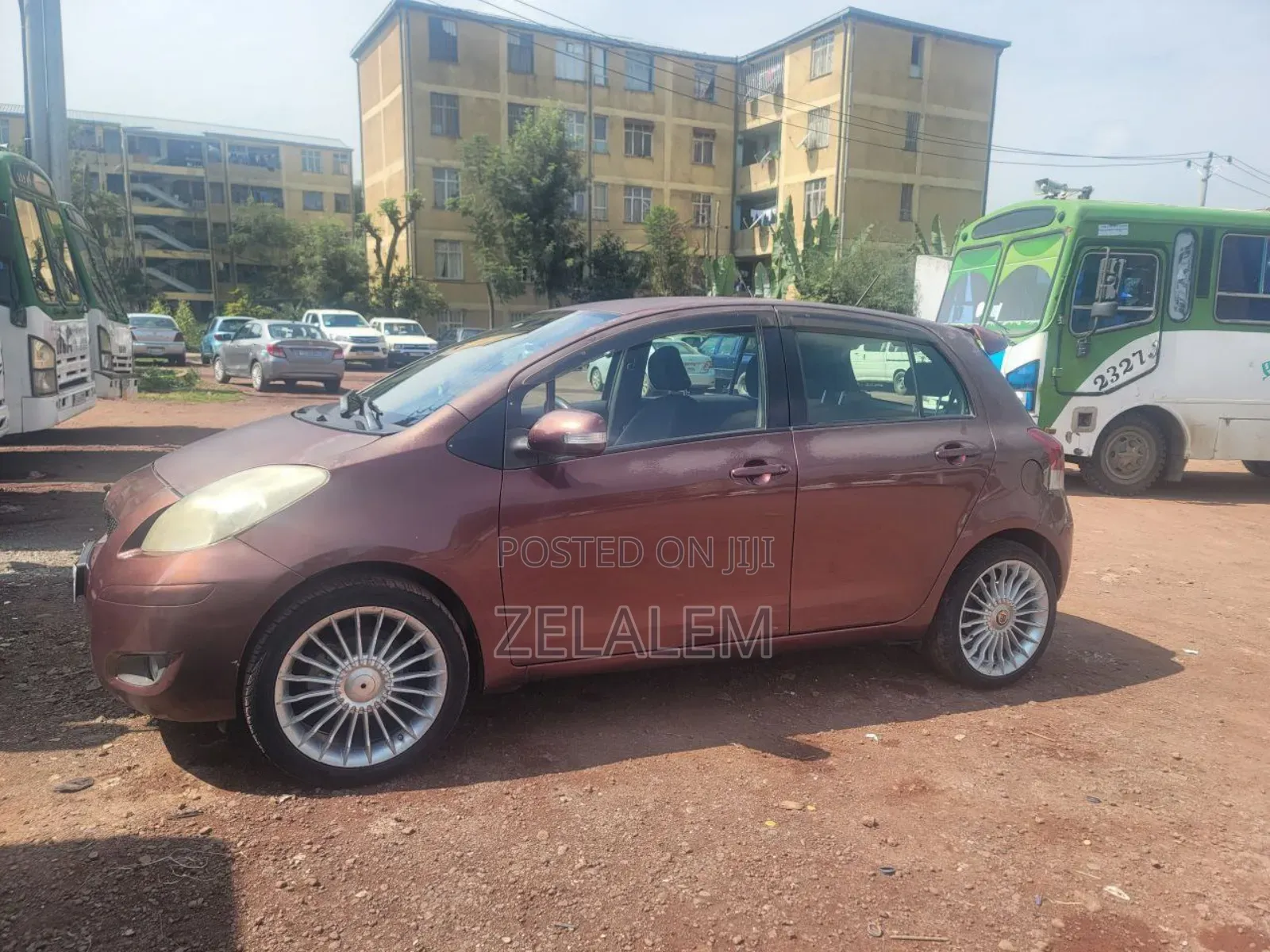 Toyota Yaris 2010 Burgundy