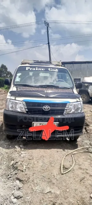 Toyota HiAce 2008 White