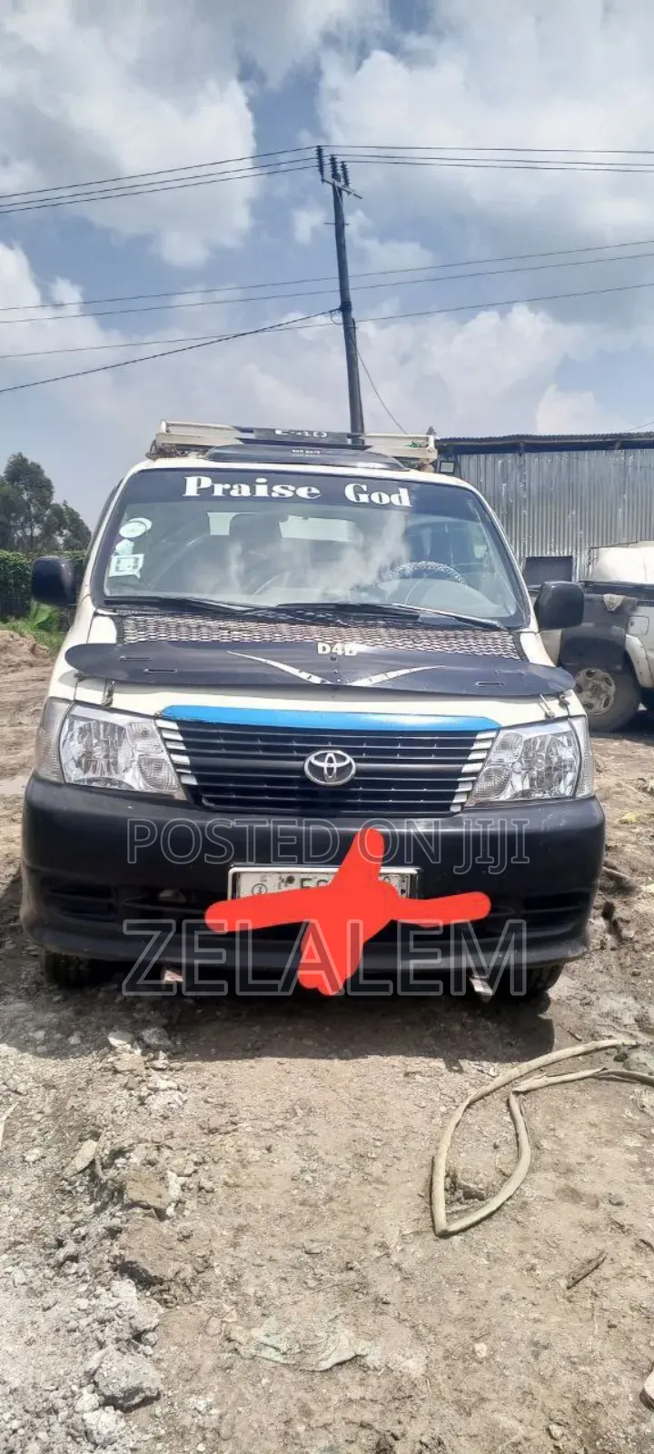 Toyota HiAce 2008 White