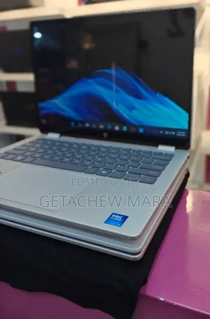 New Laptop HP OmniBook 5 Flip 8GB Intel Core I5 SSD 512GB