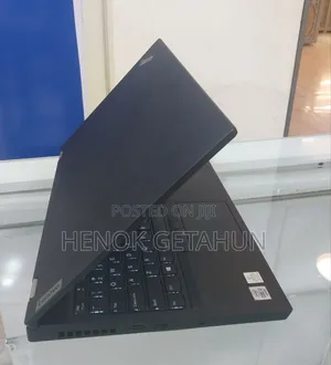 Photo - New Laptop Lenovo Thinkpad P15s 16GB Intel Core I7 SSD 256GB
