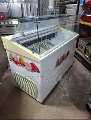 Photo - Ice Cream Display / አይስ ክሬም ዲስፕለይ ፍሪጅ