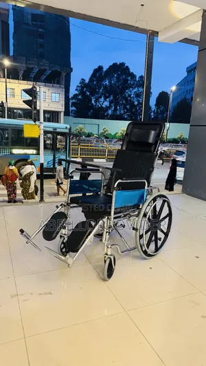 Photo - Toilet Wheelchair手wheelchair水wheelchair水wheelchair手wheelchair 田wheelch