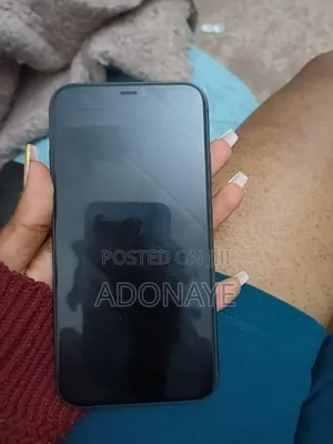 Apple iPhone 11 64 GB Black