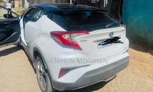 Toyota C-HR 2023 White