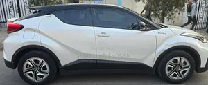 Toyota C-HR 2023 White