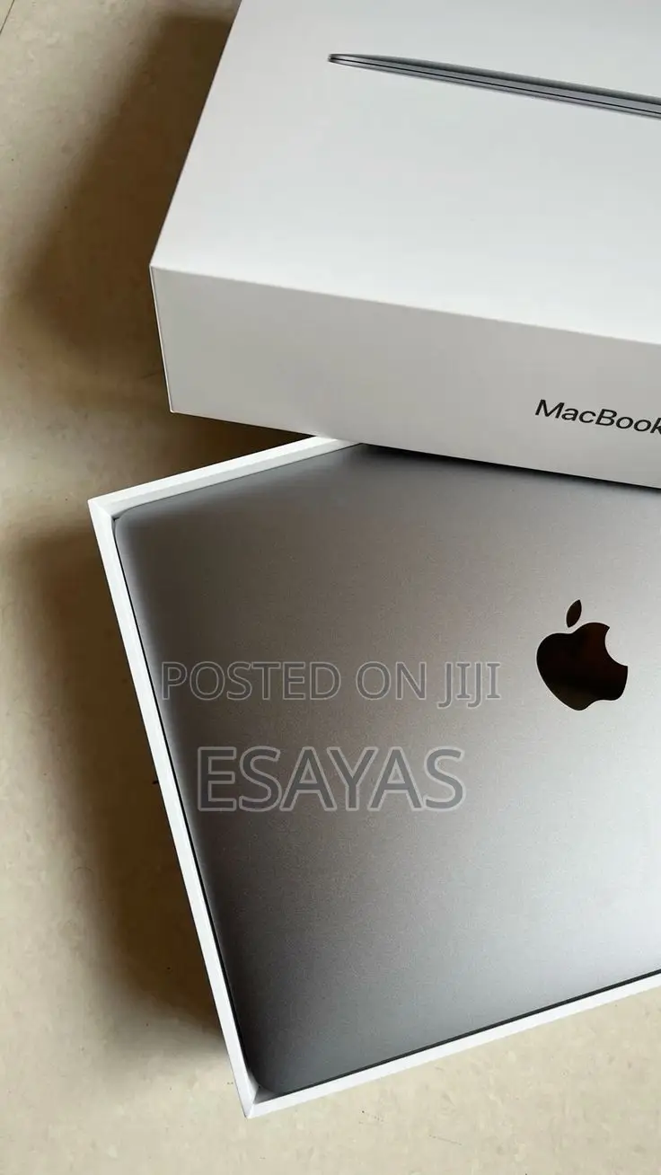 New Laptop Apple MacBook Air 2022 M2 16GB Intel Core I9 SSHD+SSD 128GB