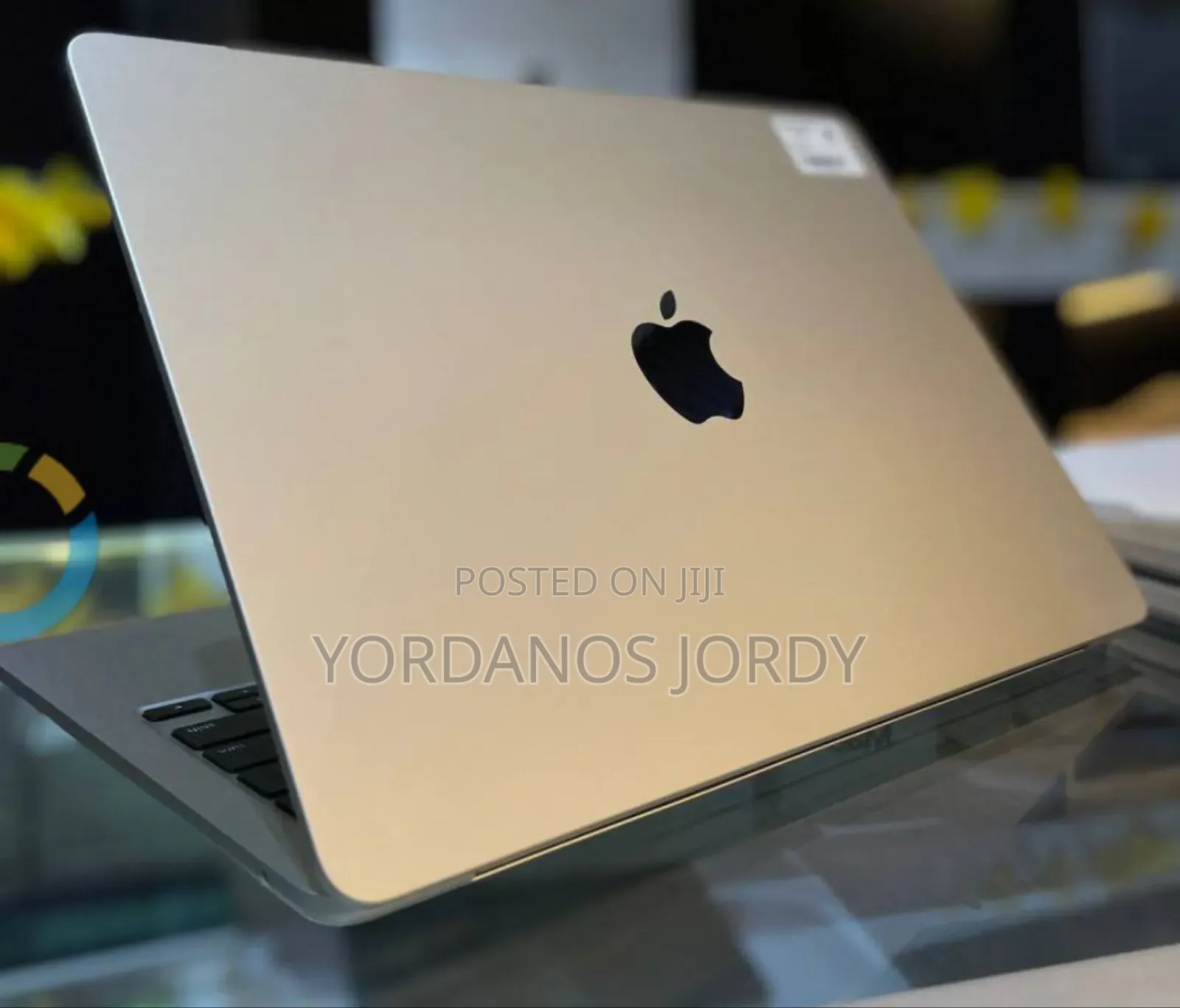 New Laptop Apple MacBook Air 2022 M2 8GB Apple M2 SSD 256GB