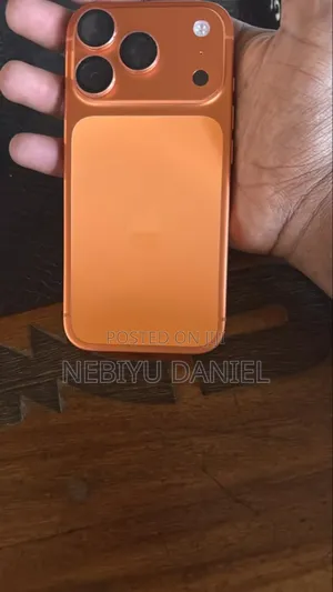 New Apple iPhone 17 Pro 256 GB Orange