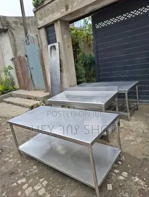 Working Tables / ወርኪንግ ቴብል