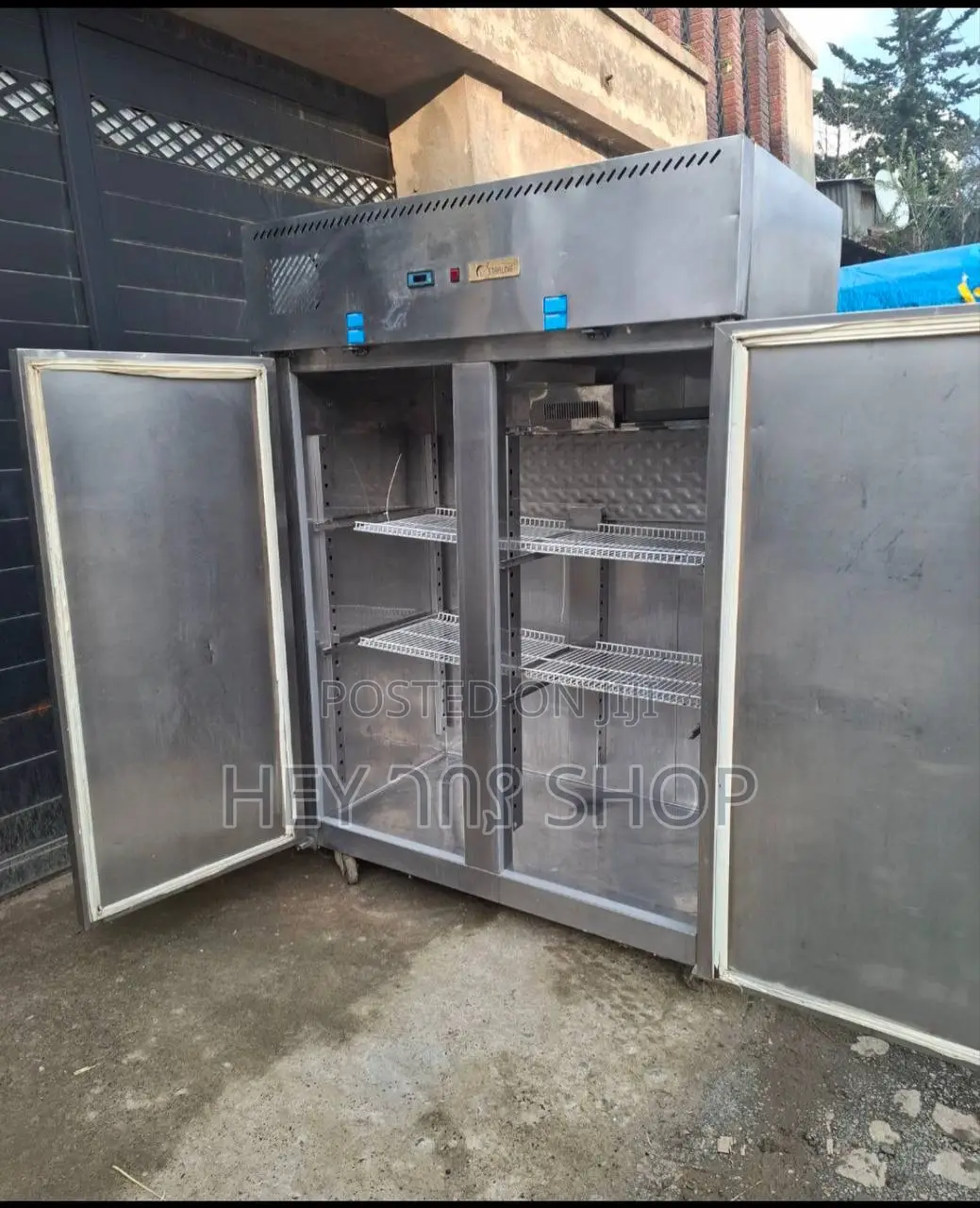 Commercial Standing Chiller/ ቺለር