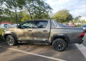 Toyota Hilux 2021 Gray