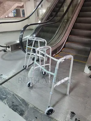 Photo - Walker Physiotherapy Orthopedic Walker輕易foldable Walker留意walker Safe
