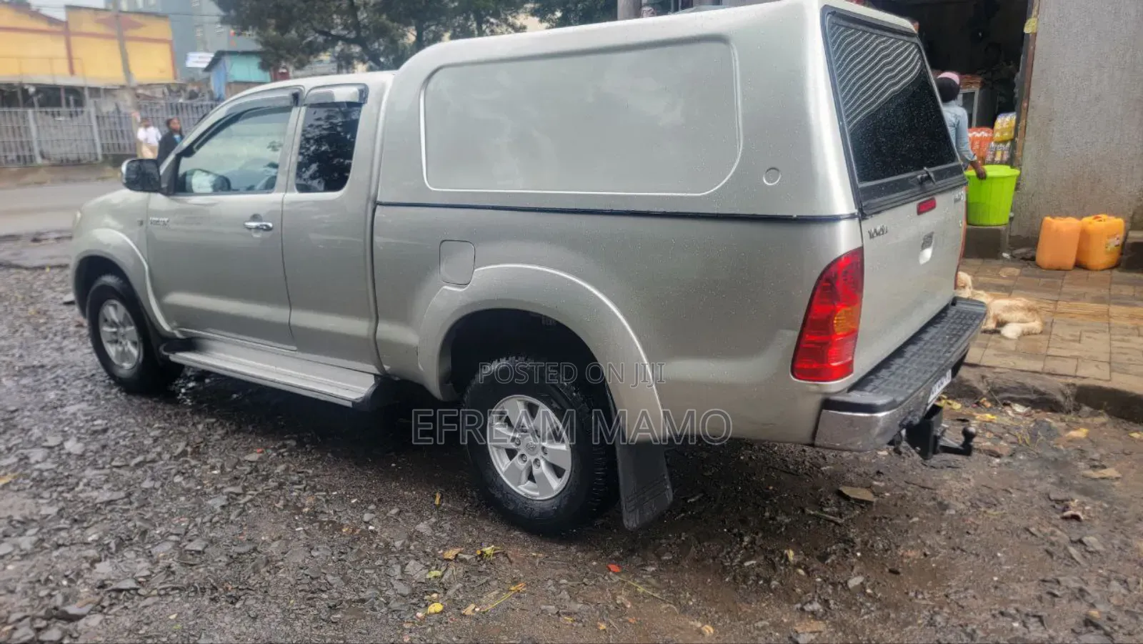 Toyota Hilux 2010 Gold