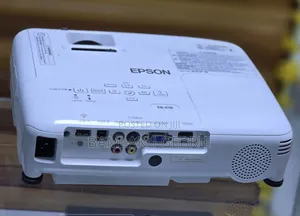 Epson Projector
Model Name: Eb-X18
With Bag