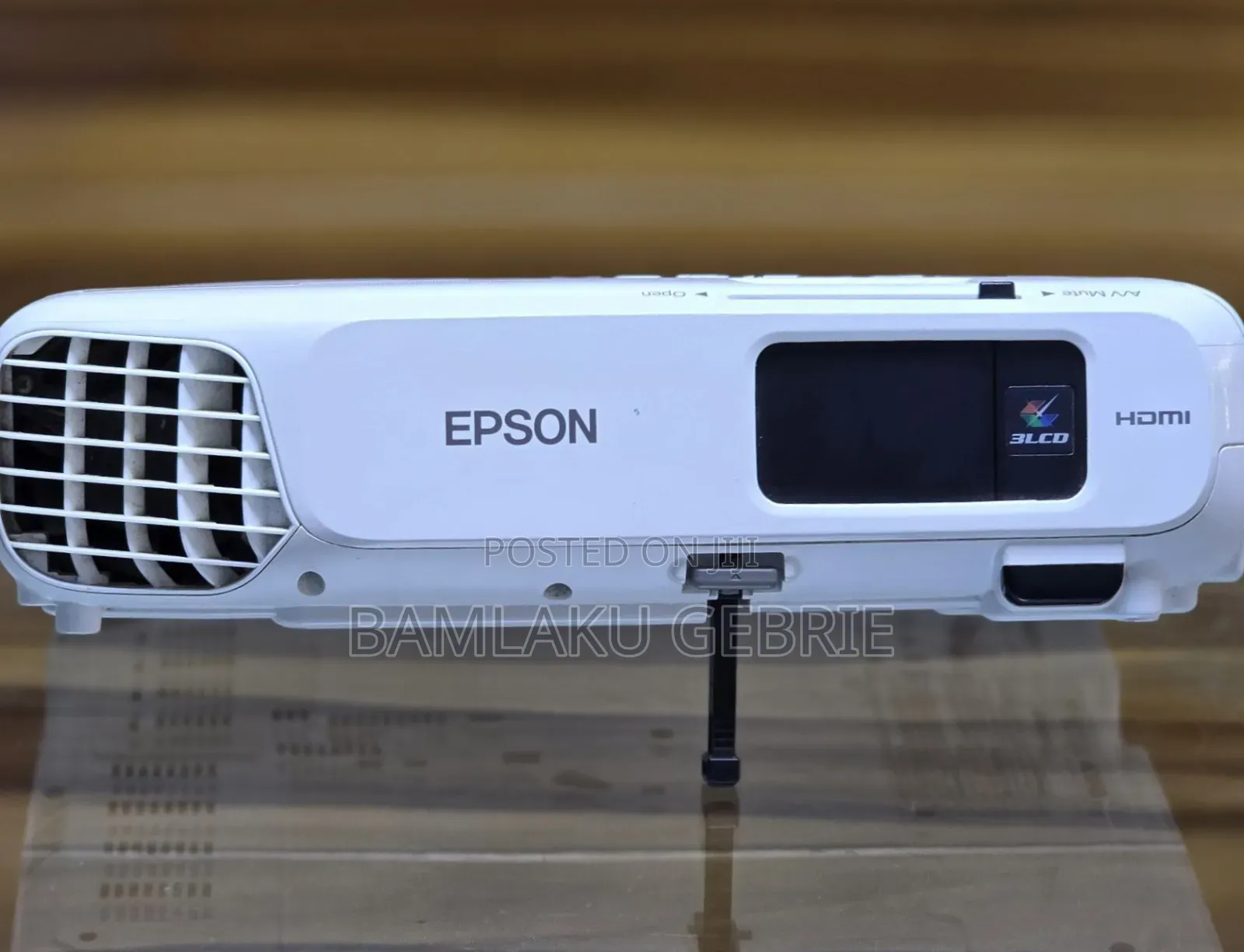 Epson Projector
Model Name: Eb-X18
With Bag