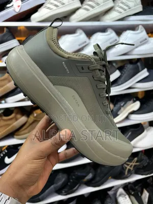 Photo - Original Comfortable Gray Gor Tex Shoes High Master Quality Sneakers