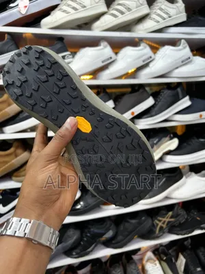 Original Comfortable Gray Gor Tex Shoes High Master Quality Sneakers