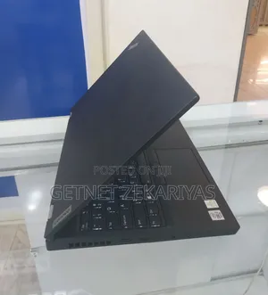 New Laptop Lenovo Thinkpad P15s 16GB Intel Core I7 SSD 256GB