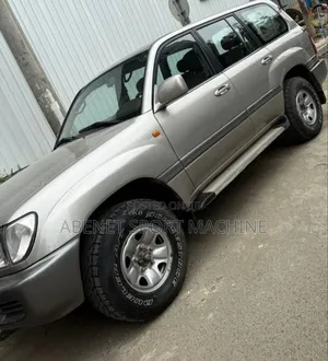 Toyota Land Cruiser 2001 Silver