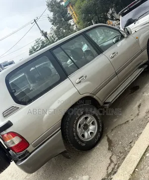 Toyota Land Cruiser 2001 Silver