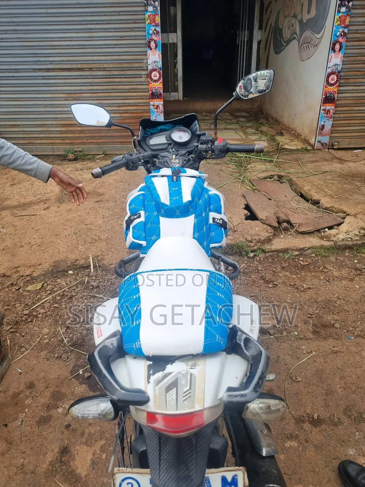 TVS Apache 180 RTR 2017 White