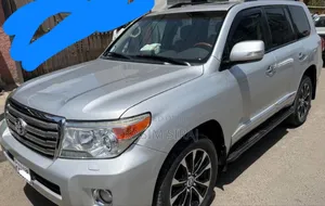 Toyota Land Cruiser 4.5 V8 DSL 2015 Silver