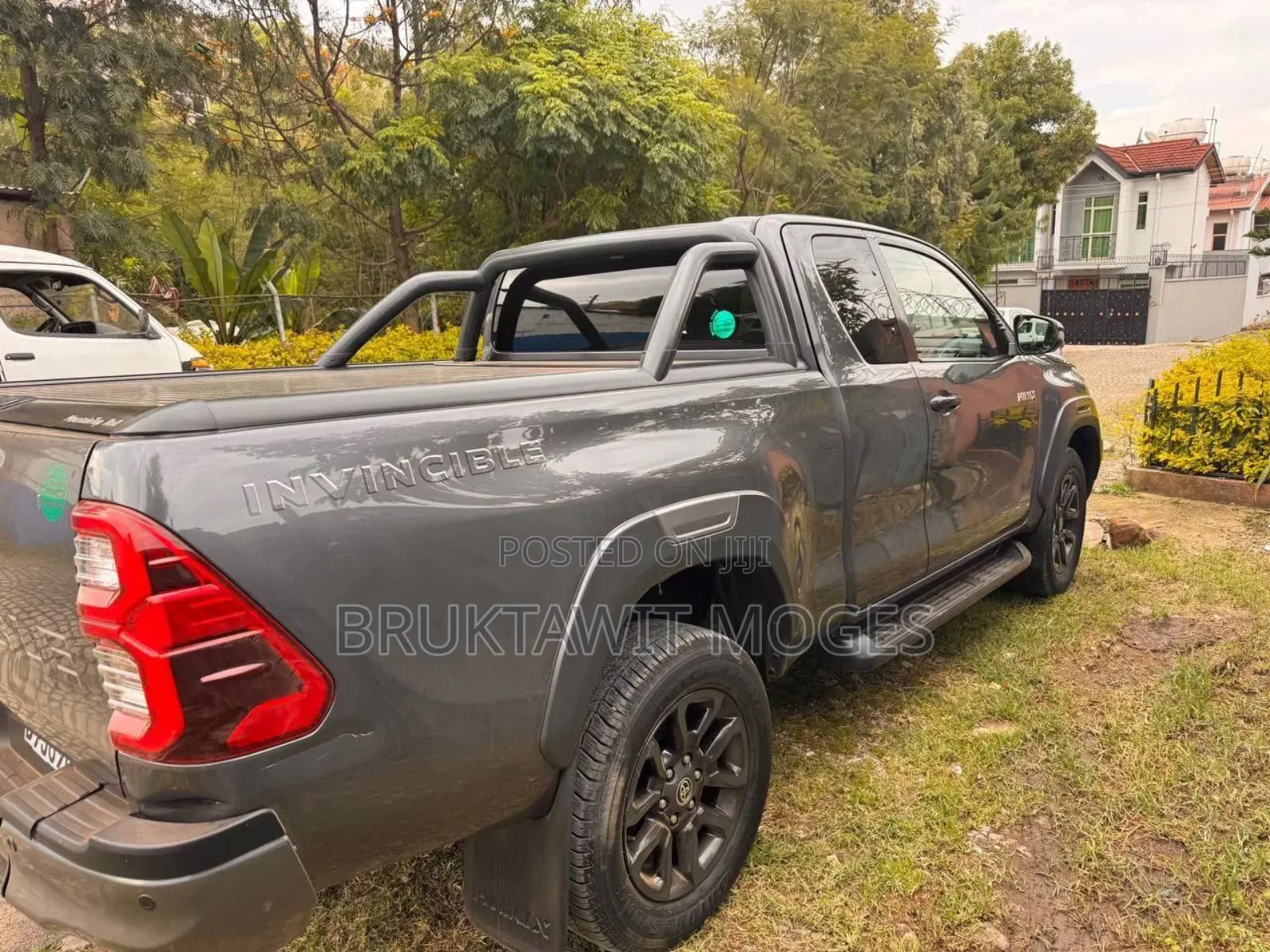 Toyota Hilux 2021 Gray