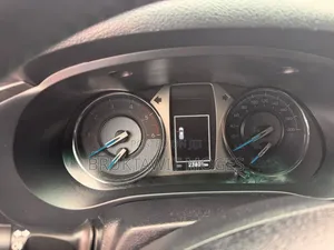 Toyota Hilux 2021 Gray