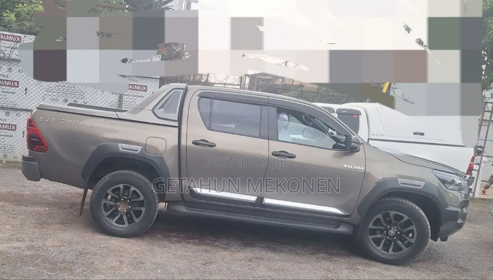 Toyota Hilux 2022 Gray