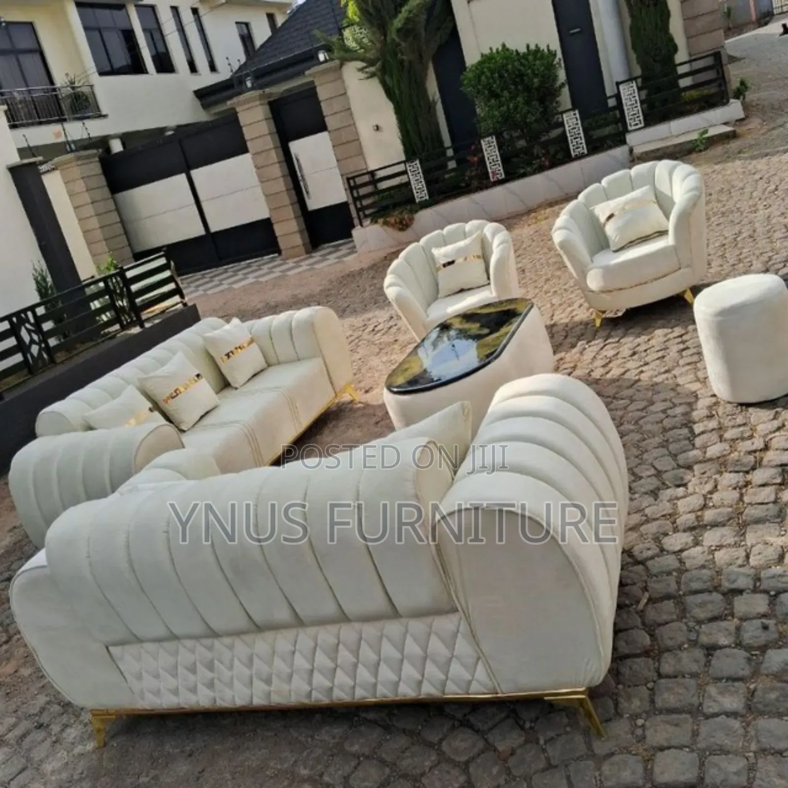 ጥራታቸውን የጠበቁ አልጋ እና ሶፍ ከynuse Furniture