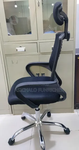 የቢሮ ወበሮች Office Chairs