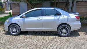 Toyota Yaris 2008 Silver