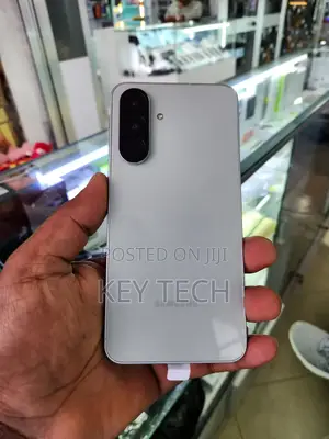 Photo - New Samsung Galaxy A56 256 GB Bronze